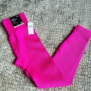 GapFit Seamless Ribbed 7/8 Leggings NWT